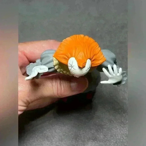 NECA Toony Terrors IT 2018 Pennywise Loose Figure - Picture 4 of 4